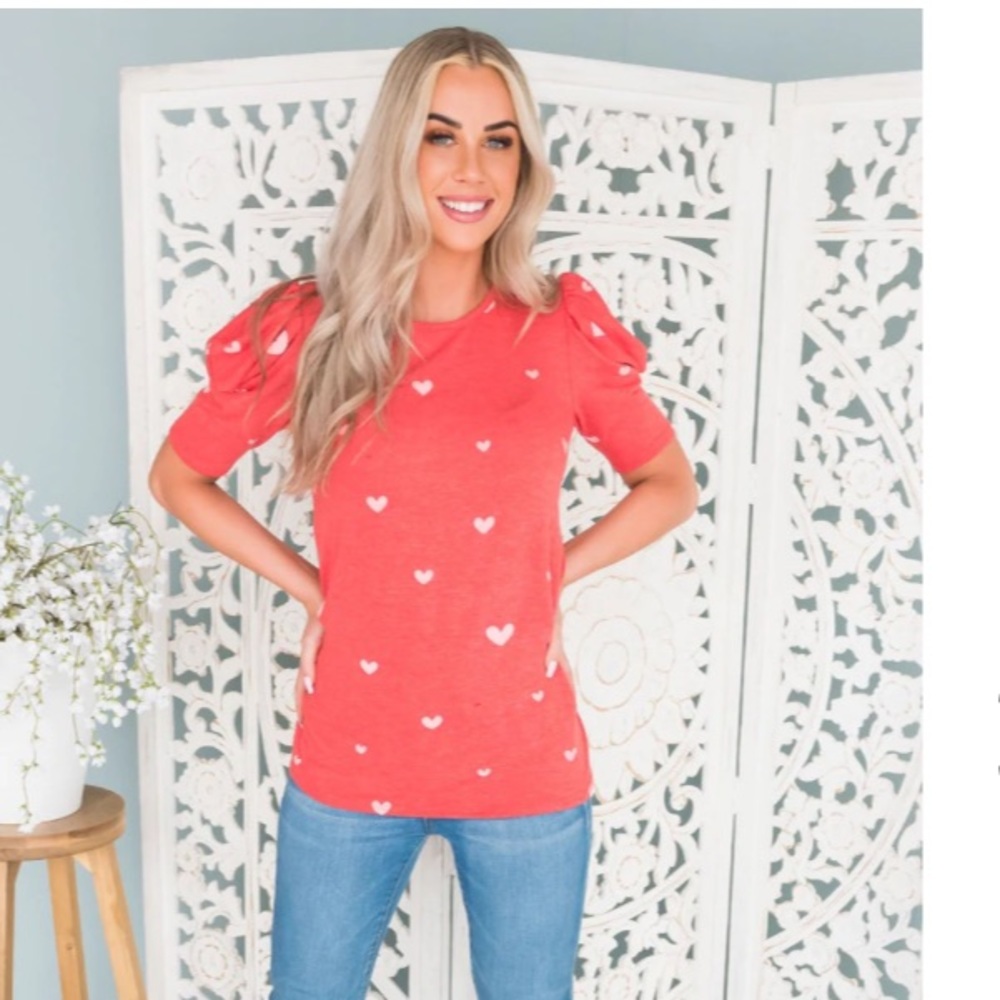 Shades of Hearts Modest Top